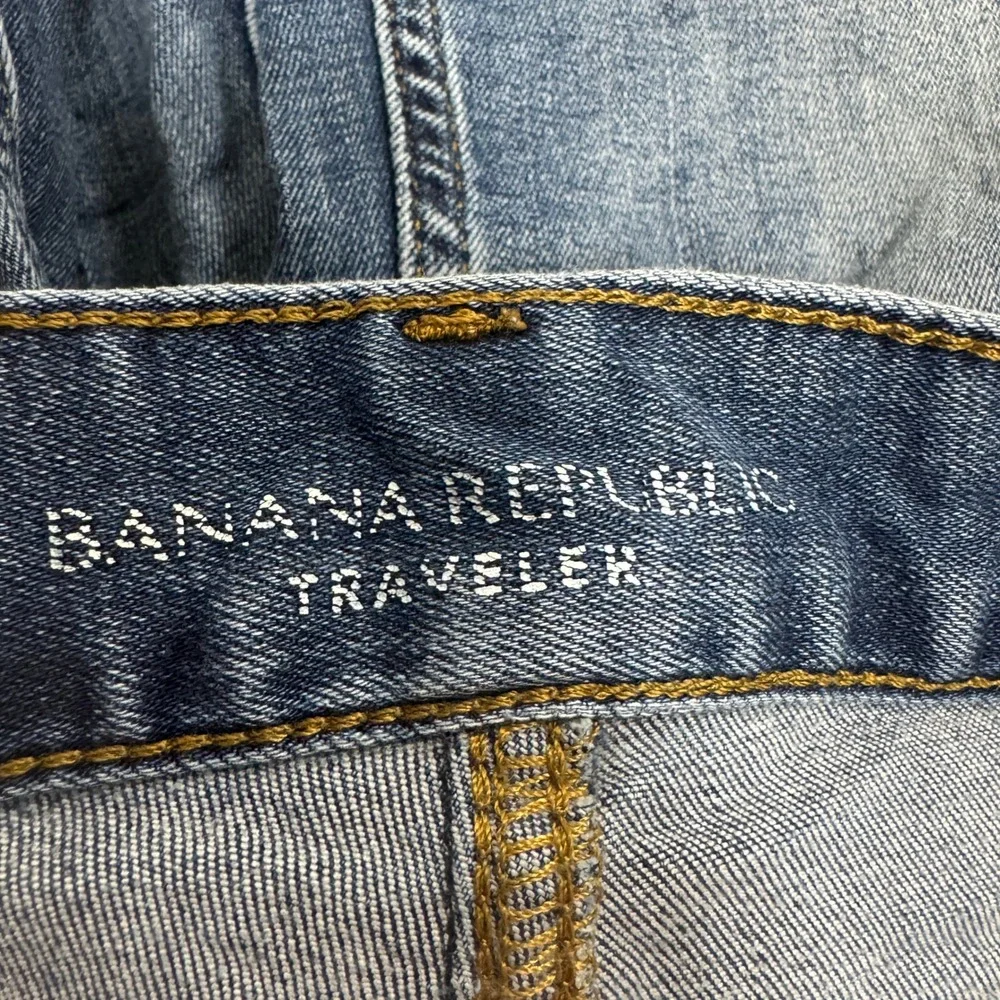 Banana Republic Traveler Slim Fit Jeans Mens 34x30 Medium Wash Blue Denim 5543